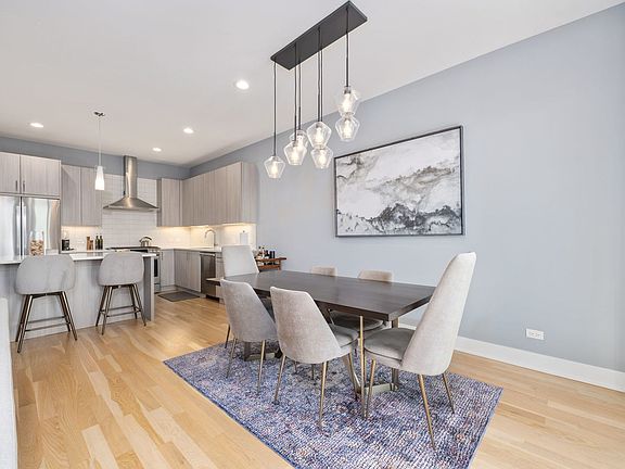 5th image of 4805 N Claremont Ave Unit 302