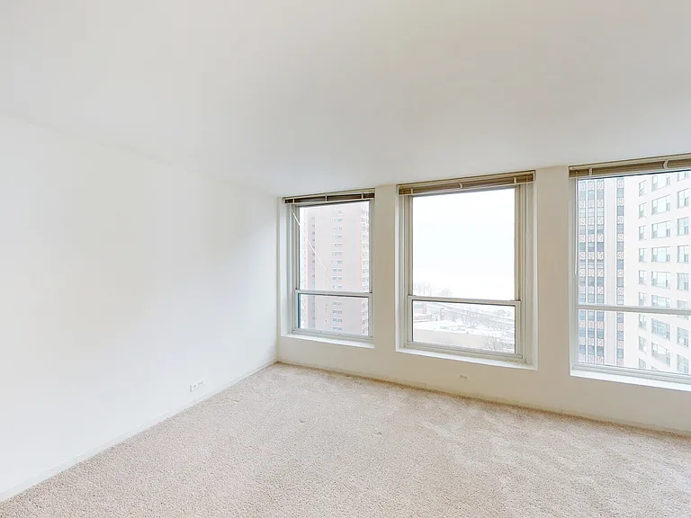 Dining/Living room
