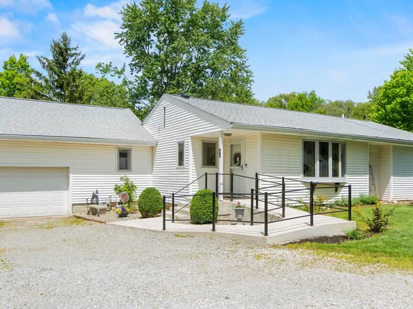 3823 Dicke Rd, Fort Wayne, IN 46804