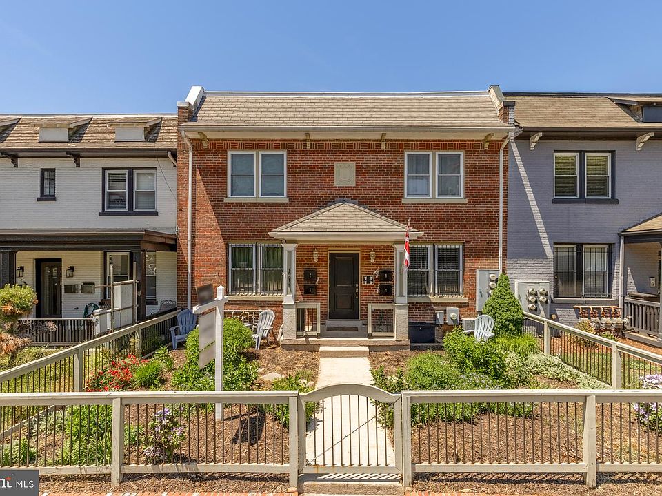 1st image of 1714 W Virginia Ave NE APT 2
