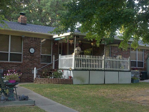 3rd image of 151 Tinker Ln