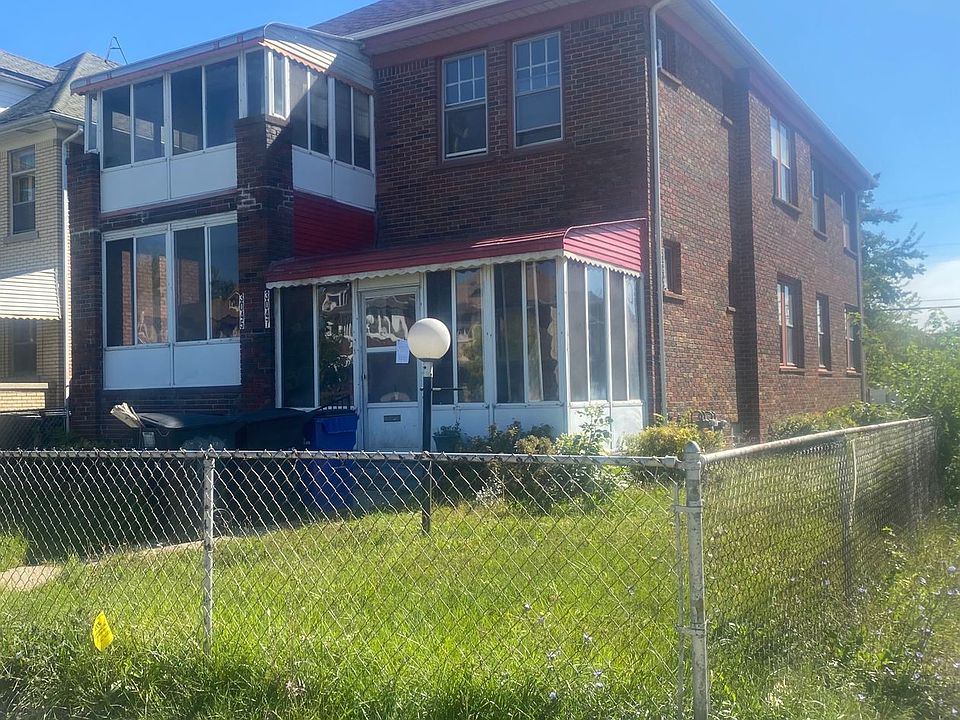 1st image of 3045 Elmhurst St #3047