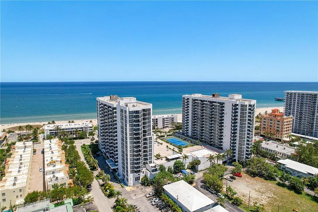 2 bed, 2.0 bath, 1050 sqft, $2,950 — Photo 3