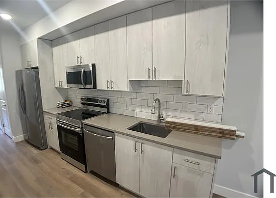 2 bed, $1,814 — Photo 3