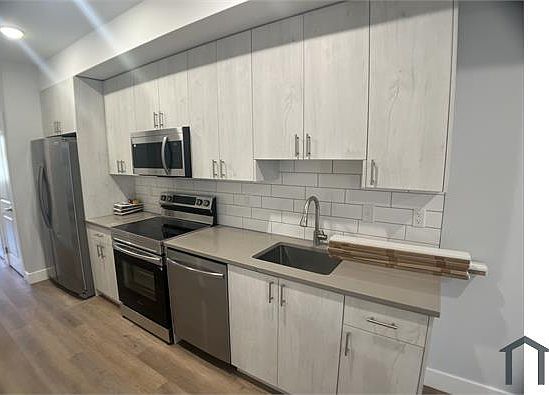 1st image of 3215 N 13th St #B