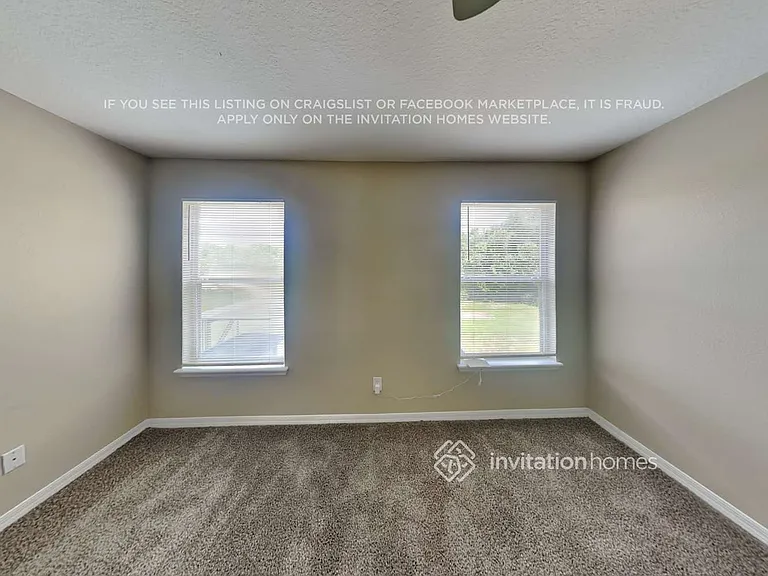 576 Sandy Ridge Dr — Photo 10
