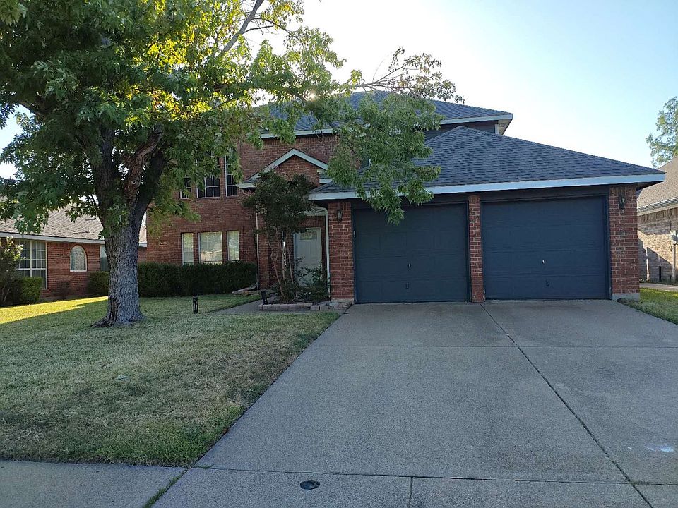 1st image of 1423 Lakeshore Dr