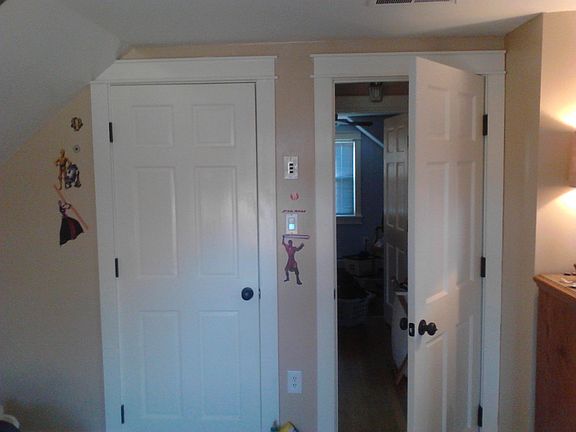 upper bedroom #1