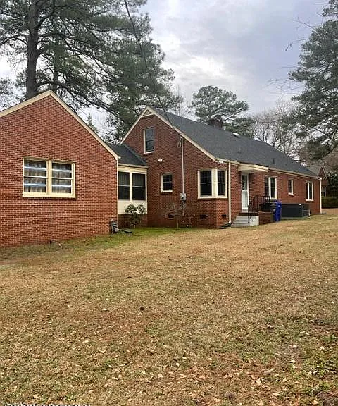 90 Lakewood Dr — Photo 6