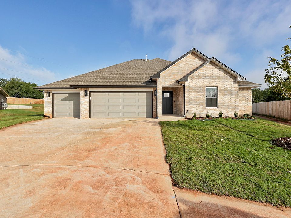 1st image of 1800 Hollow Crest Ct