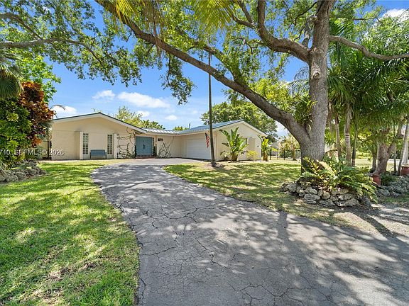 2nd image of 8380 SW 186th St
