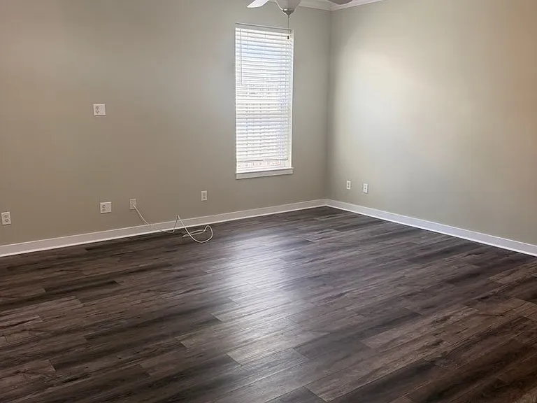 3704 Tiki Dr — Photo 4