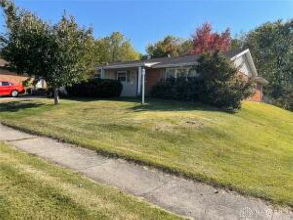 2nd image of 3155 Meadow Wood Dr