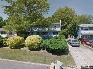 55 Hunter Ln, Centereach, NY 11720