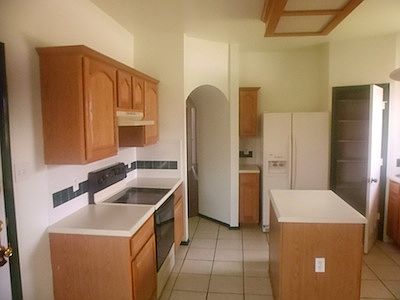 4th image of 5701 Montrose Dr