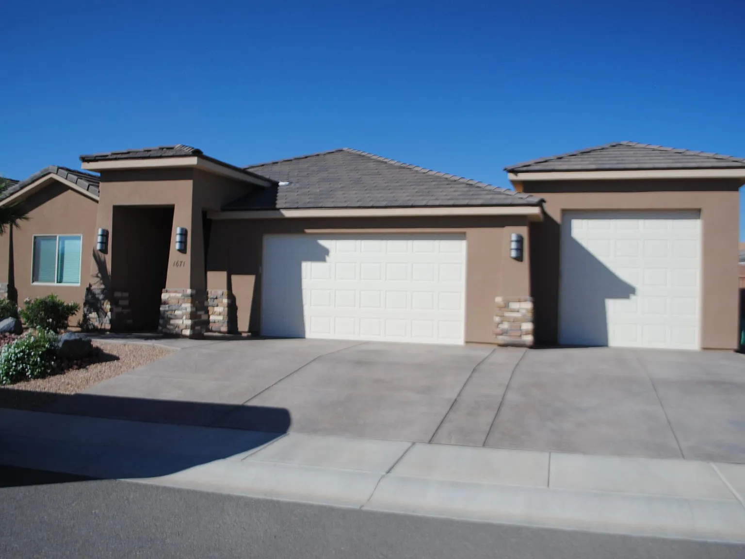 1671 Gypsum Cir — Photo 1