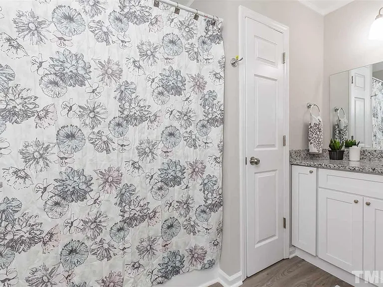 318 Wilson St — Photo 10