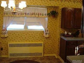 5th image of 11 Valley Ct