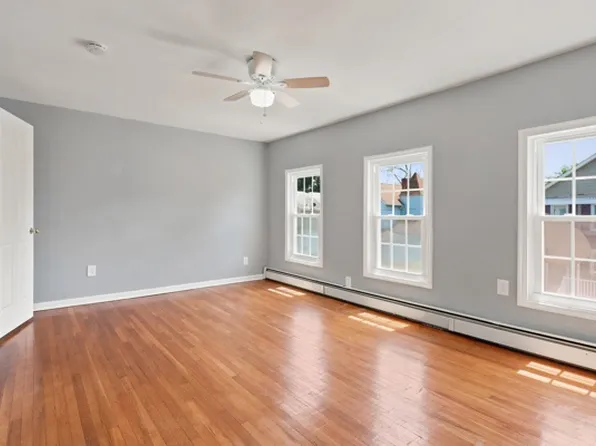 9 Arlington Place # Fl 2nd, Newburgh, NY 12550