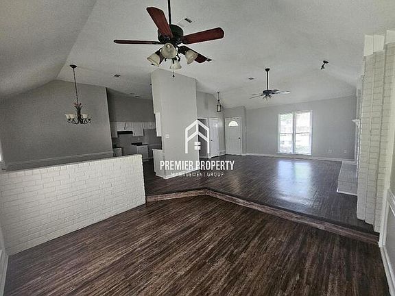 4th image of 6686 Winding Birch Dr