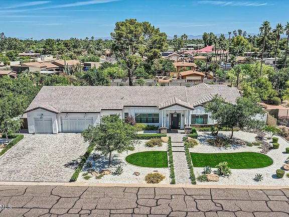 3rd image of 6412 E LARKSPUR Drive