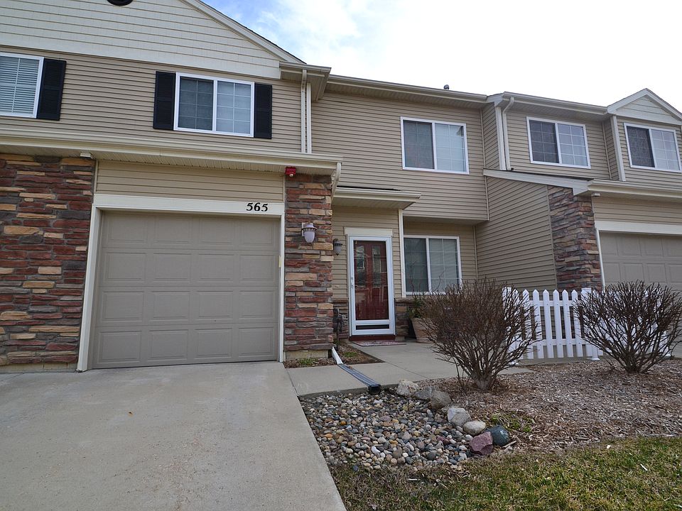 1st image of 565 Villa Ct