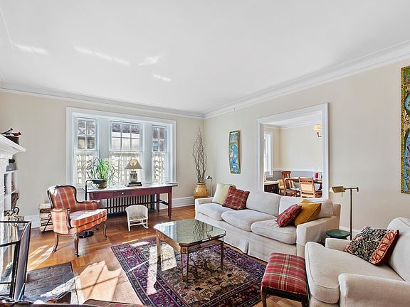 2nd image of 525 W 238th St APT 3B