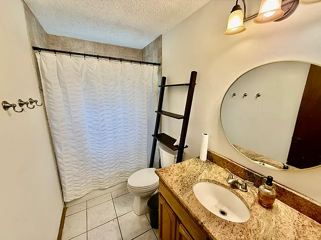 1114 S Pearl St — Photo 12