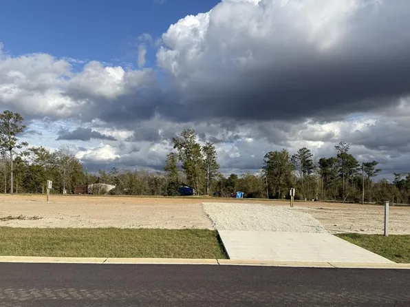 110 Kiera Ct, Wewahitchka, FL 32465