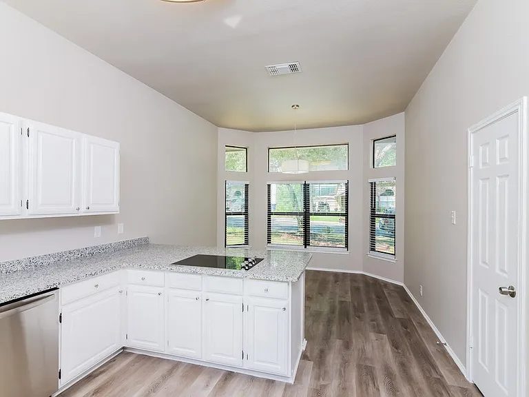 9710 Spring Harvest — Photo 6