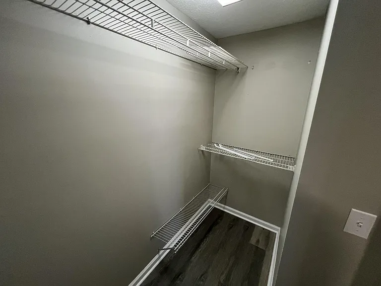 300 Stewart Ln #31 — Photo 13