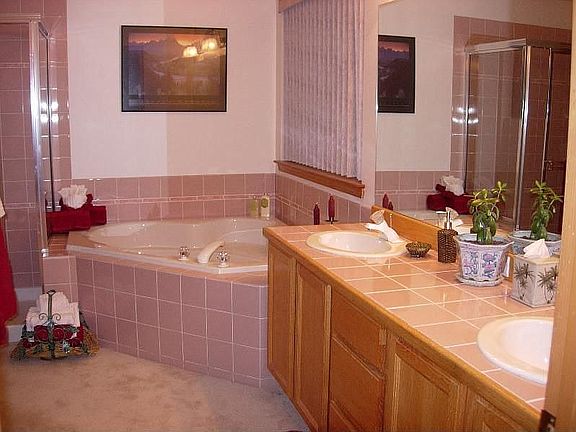 large master bathroom