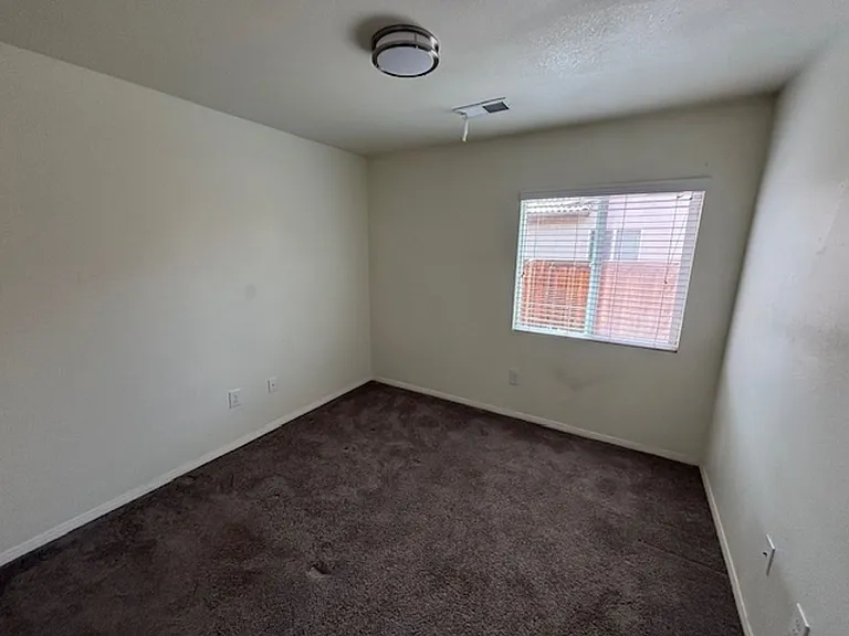 1073 Spud Moreno St — Photo 7