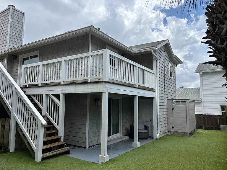 113 Elizabeth Pl — Photo 3