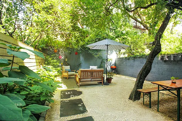 Sold by Compass | media 8