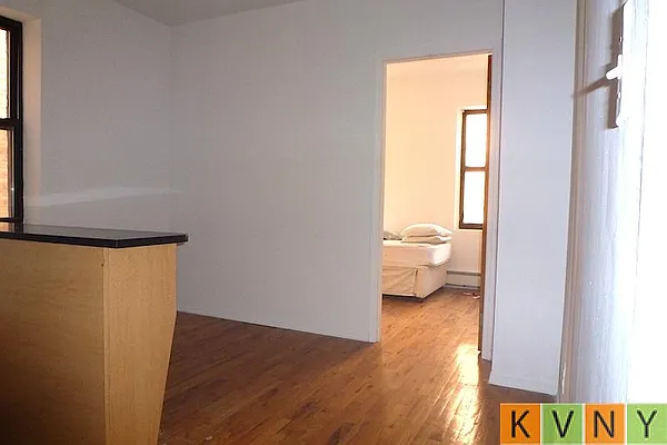 Rented by KVNY Soho | media 42