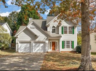 1032 Land Grant Rd, Charlotte, NC 28217