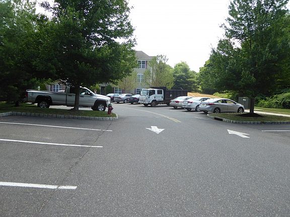 4th image of 433 Sophee Ln