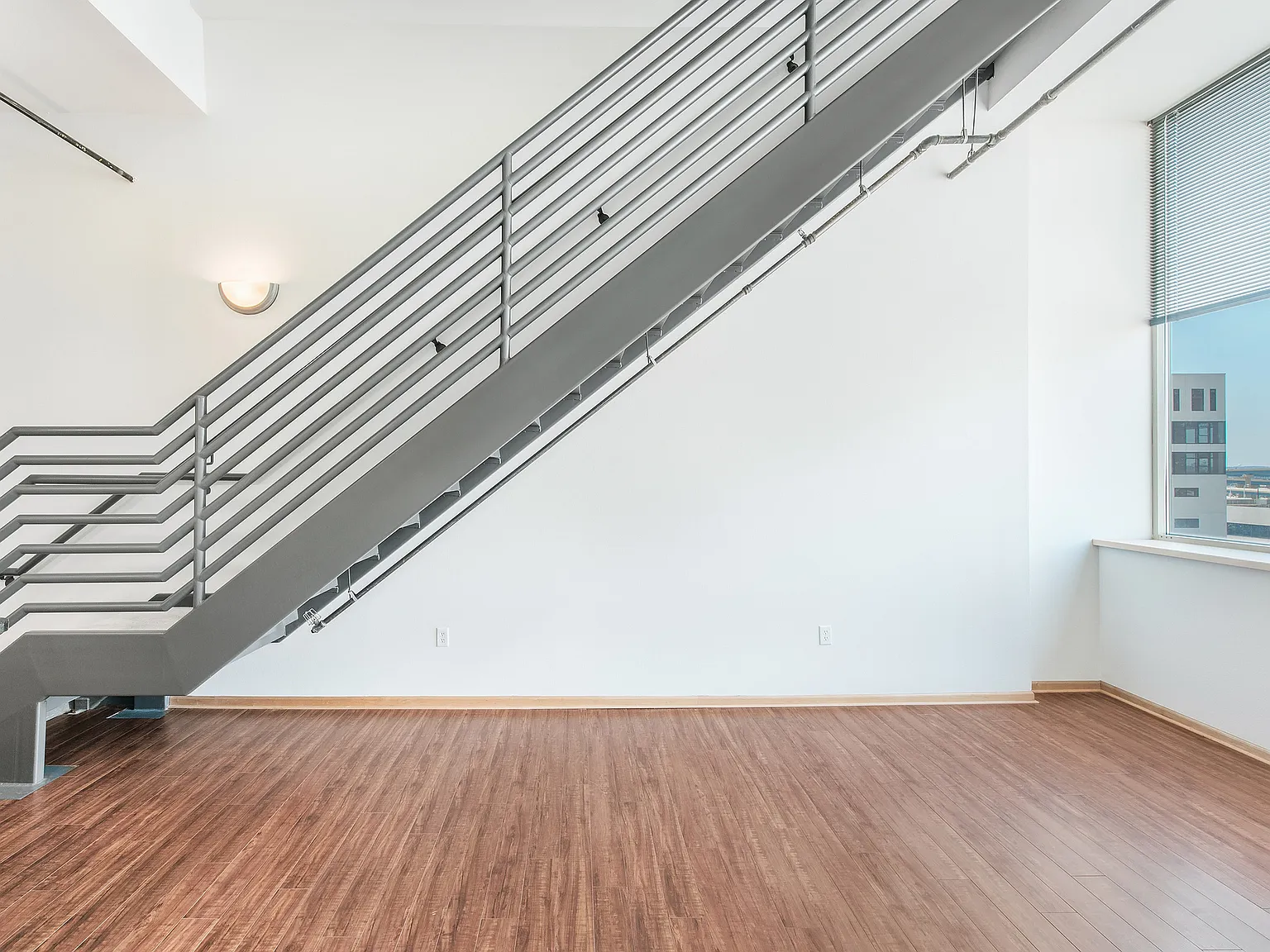 Boston Lofts — Photo 4