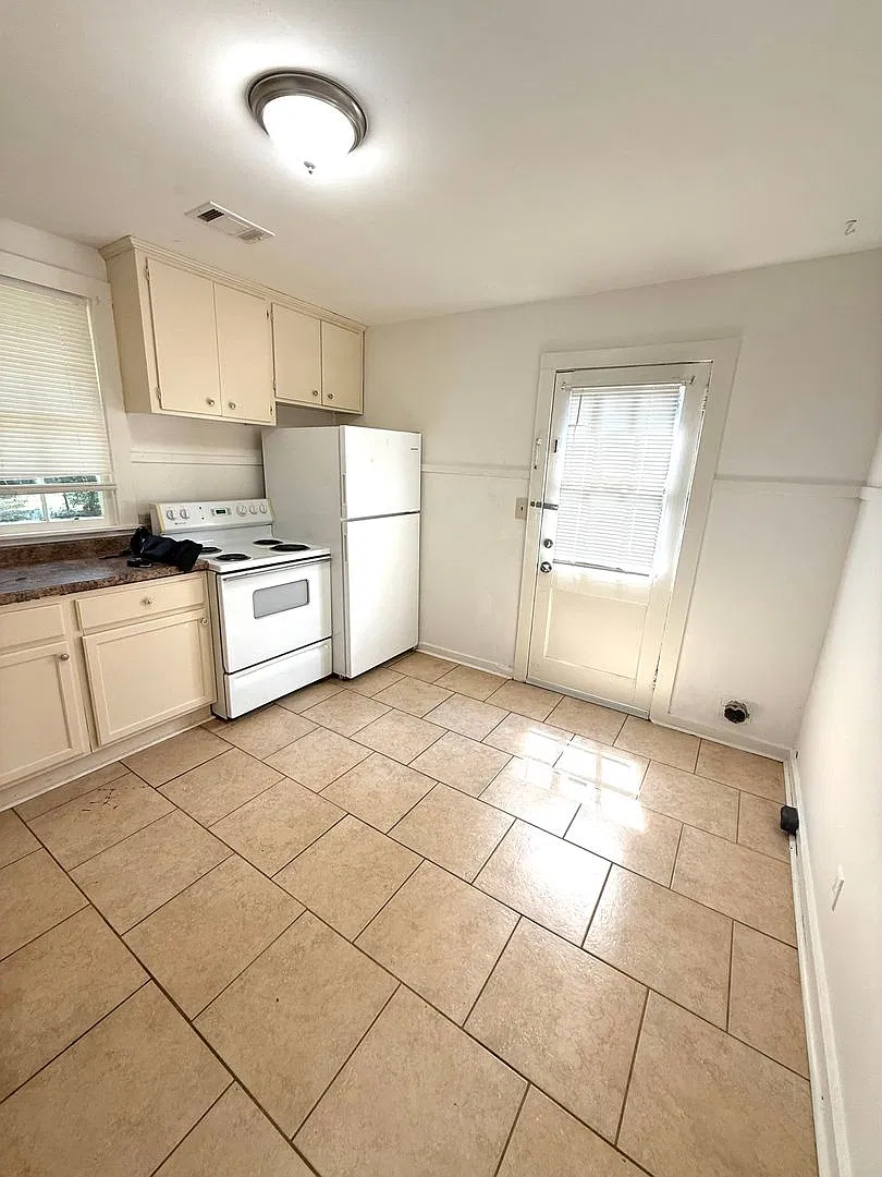 2 bed, 1.0 bath, 720 sqft, $725 — Photo 4