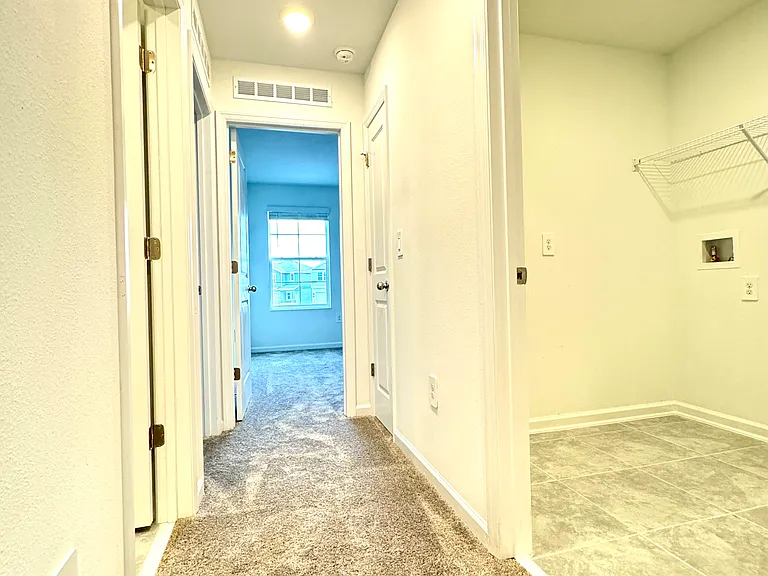 553 Reggie Rd — Photo 42