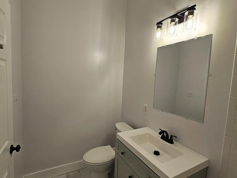 1829 Eutaw Pl #B — Photo 12