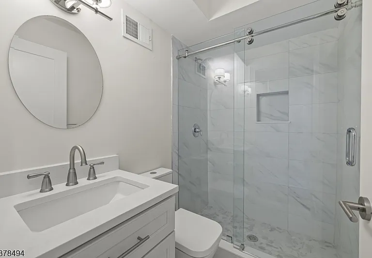 20 Woodfern Rd — Photo 44