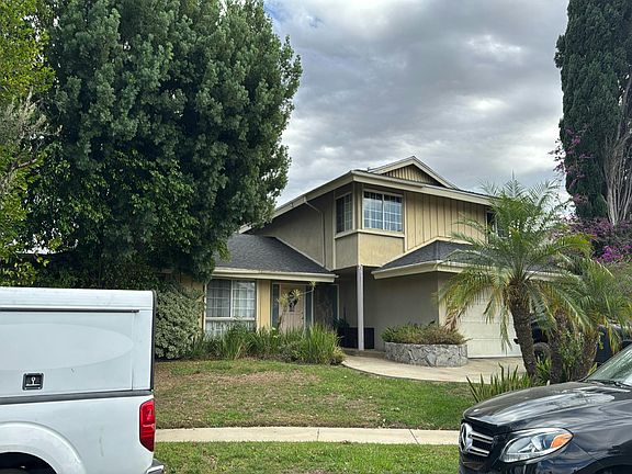 3rd image of 10918 Des Moines Ave