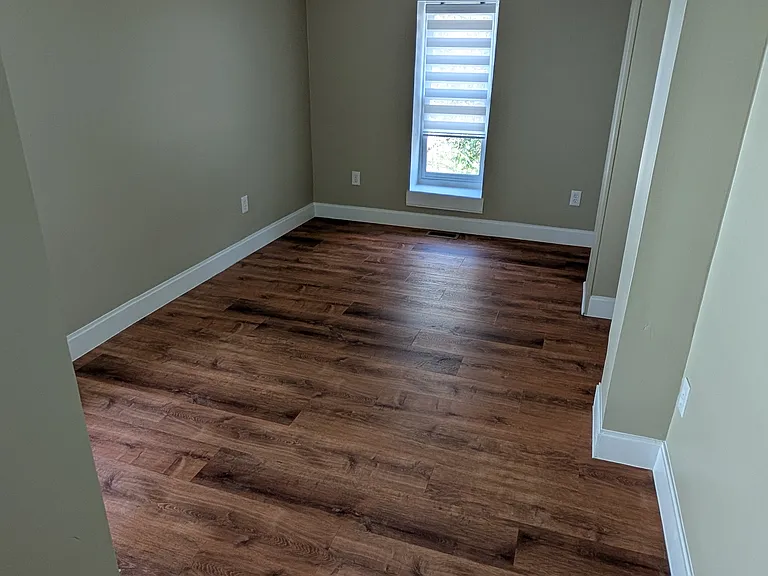 358 S Craig Ave — Photo 14