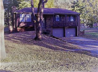 804 NW Buckingham Pl, Blue Springs, MO 64015