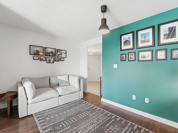 2nd image of 816 Lansdowne Ave #118