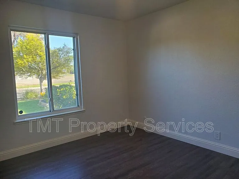 9002 Salmon Falls Dr — Photo 5