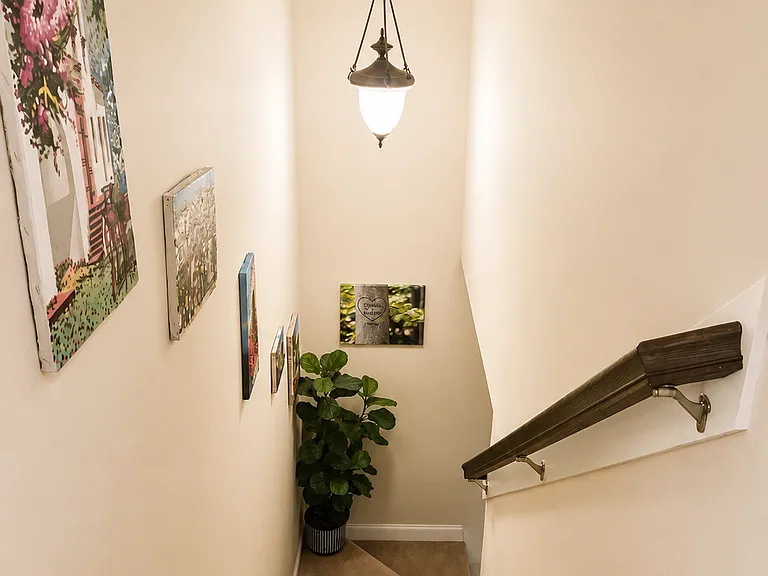 157 Edgemont Ter — Photo 30