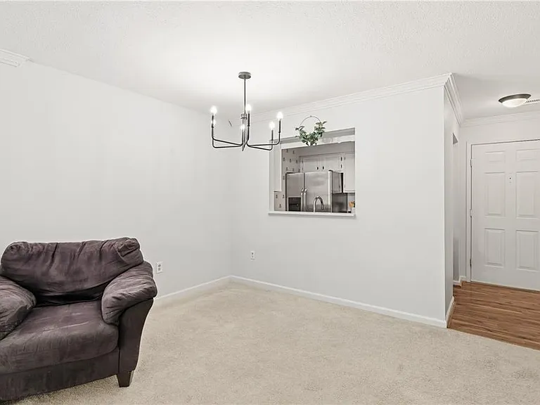 24307 Plantation Dr NE — Photo 10